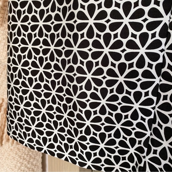 Diane Von Furstenberg Retro Flower Print Sheath Dress 2 - Picture 7 of 11